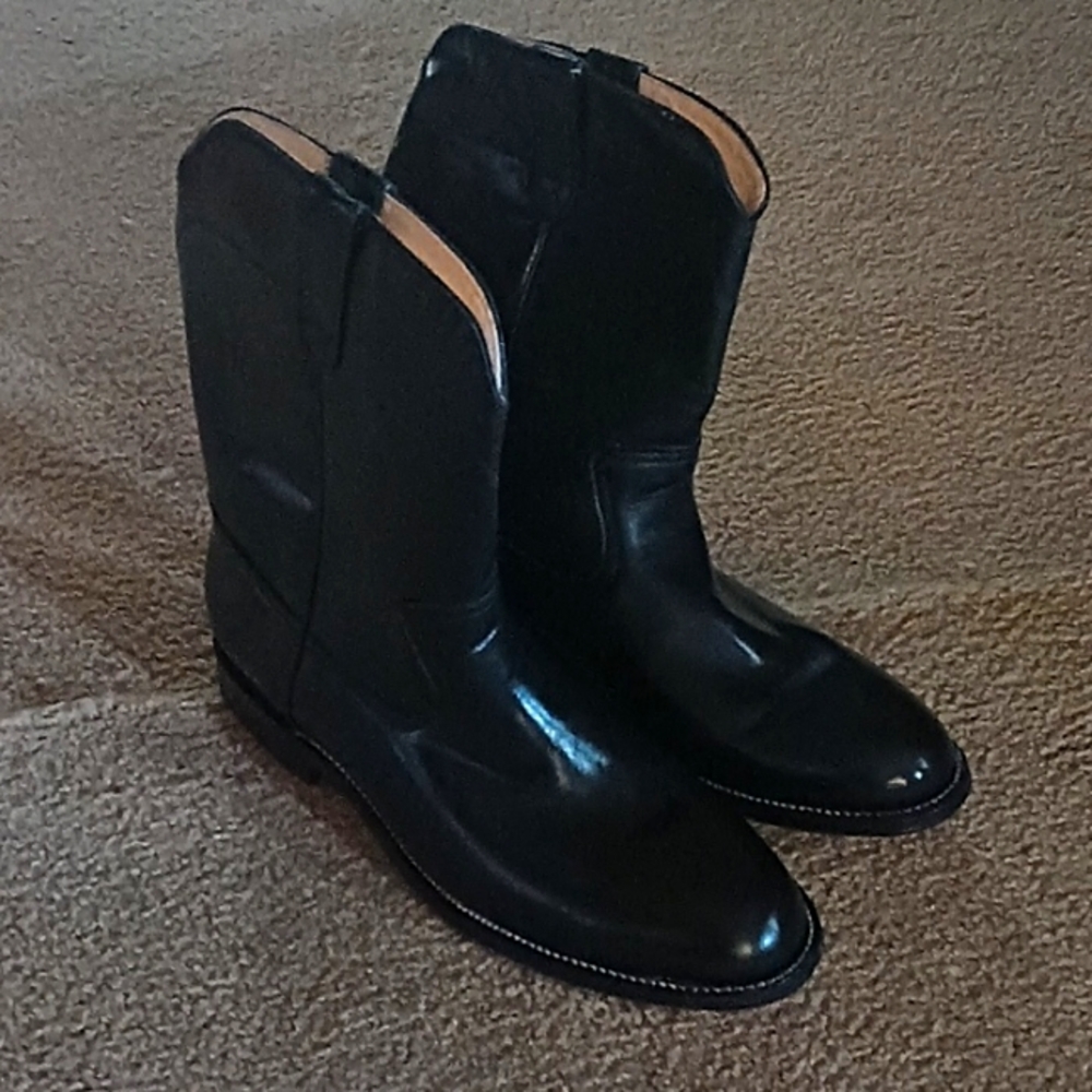 NWOT Romero Brothers leather boots